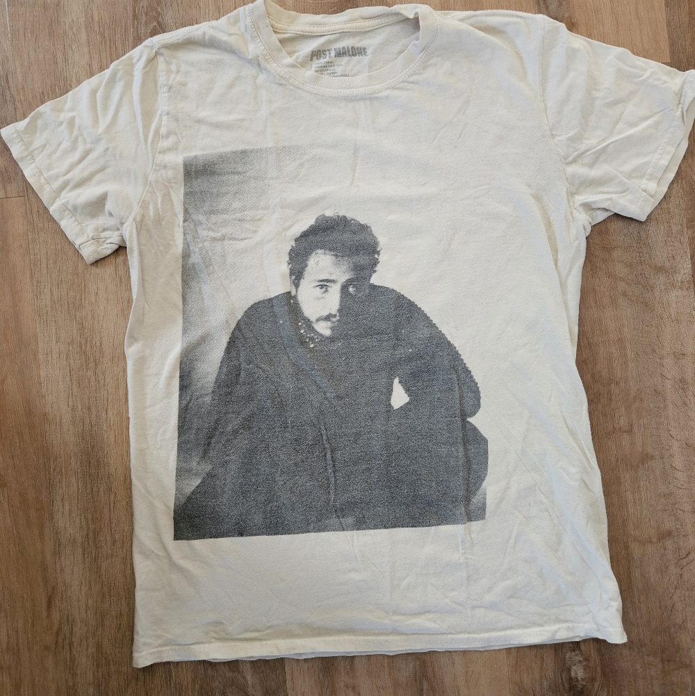 Post Malone Runaway Tour Medium Shirt, Double Sided T-Shirt 100% Cotton